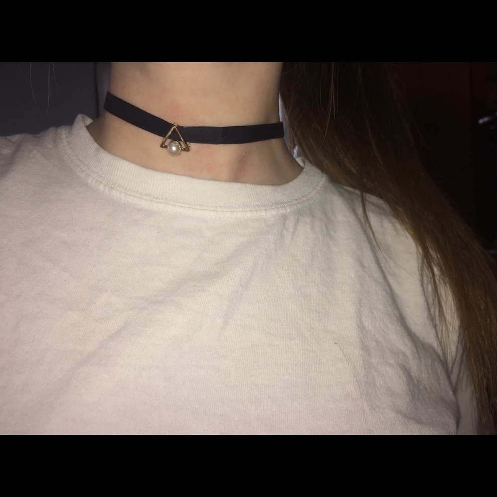 Black choker
